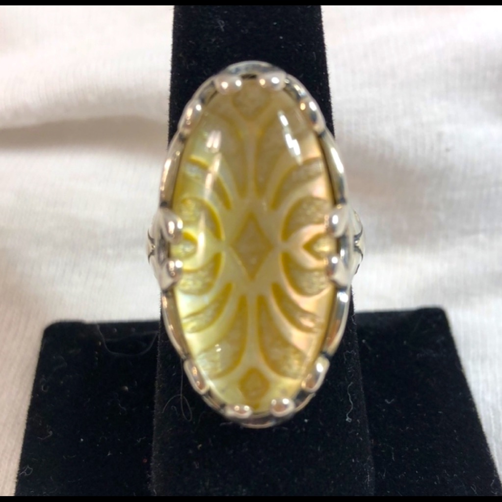 Markdown Stunning Carolyn Pollack Motherofpearl Carvedring